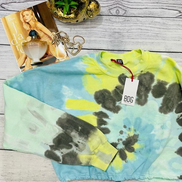 BDG / Urban Outfitters - NWT Tie Dye Cropped Sweater - Picture 2 of 12